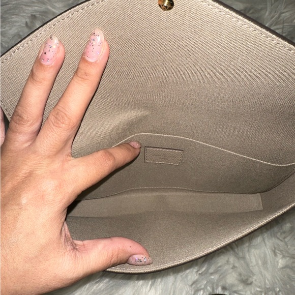 Sold! Louis Vuitton Felicie - Picture 5 of 8